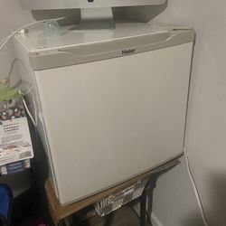Mini Fridge 