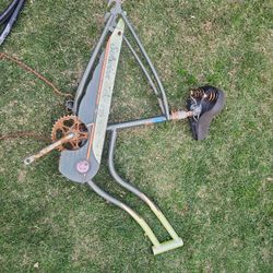 Schwinn Frame. 25 Bucks As Is.
