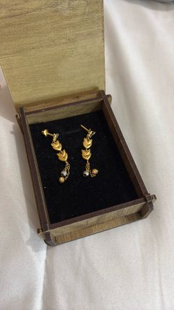 Turkey earrings gold