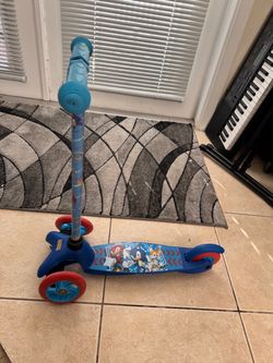 Sonic the Hedgehog 3 Wheel Toddler Scooter