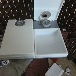 Automatic Cat Feeder With Ice Pack Slots