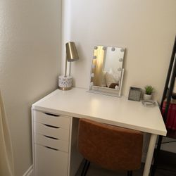 Moving Selling Selling Most If My Furniture 