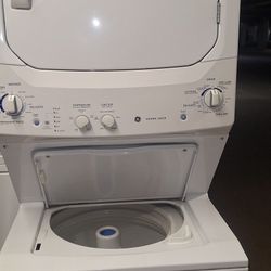 G E washer and dryer  Electric dryer