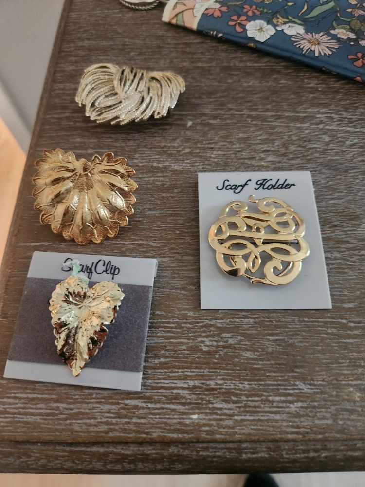 Scarf  Rings/clips