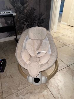 Baby chair rotation
