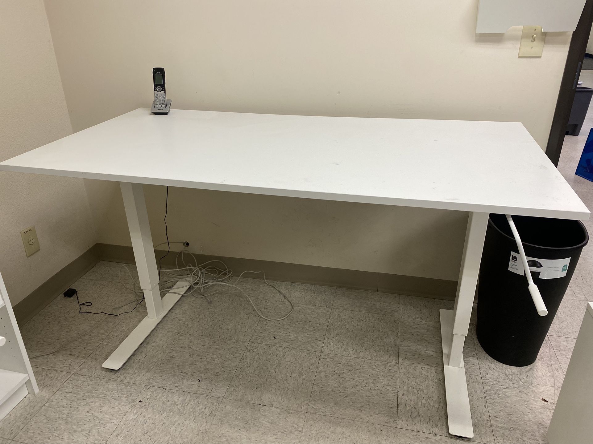 IKEA SKARSTA sit/stand desk