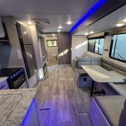 ZINGER CROSSROAR 28FT 