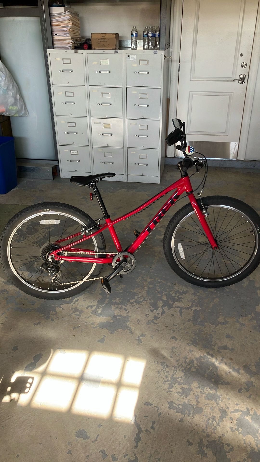 Trek Mountain Bike 24in Frame 23.5in Tires 