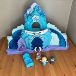 Fisher Price Little People Disney Princess Frozen Dollhouse Castle Light Up Musical With Figures Cute! 