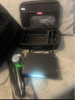 Shure Wireless Microphone