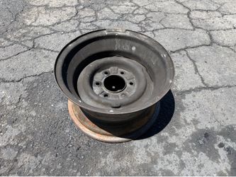 One 15x8 in Steel wheel from a 6 lug Chevy c10 truck with drum brakes