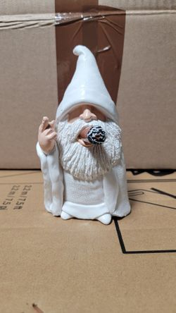 Seahawk Statue/Gnomes