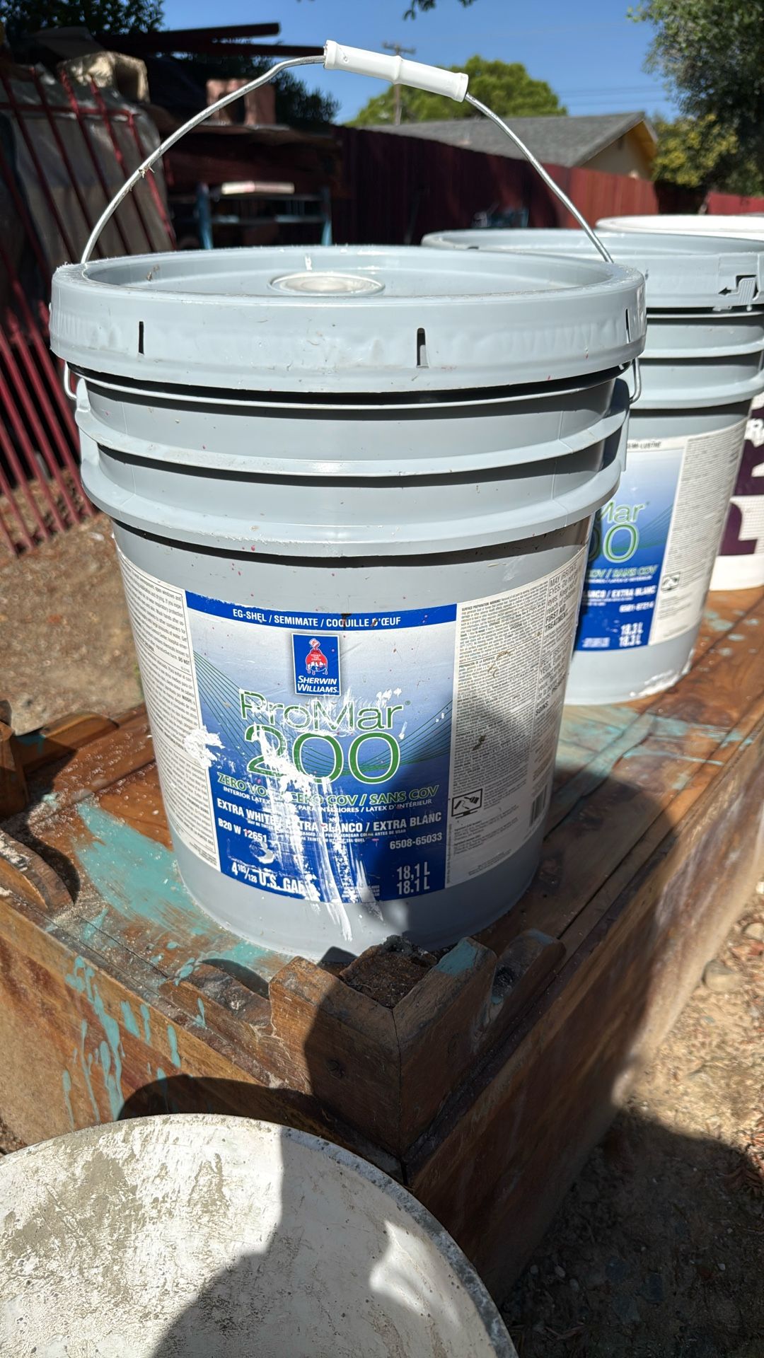 5 Gallon NEW WHITE Interior Eggshell PAINT