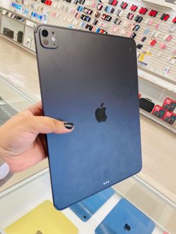 iPad Pro M5 13inch 256gb WiFi and LTE