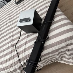 Vizio Soundbar with subwoofer