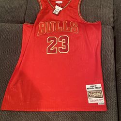 MITCHELL  N NESS JERSEY