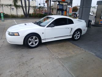 2000 Ford Mustang