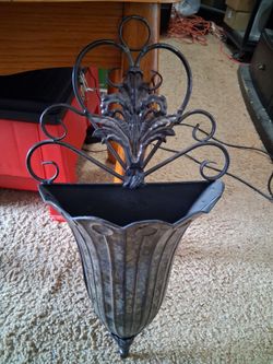 Hanging wall planter p2
