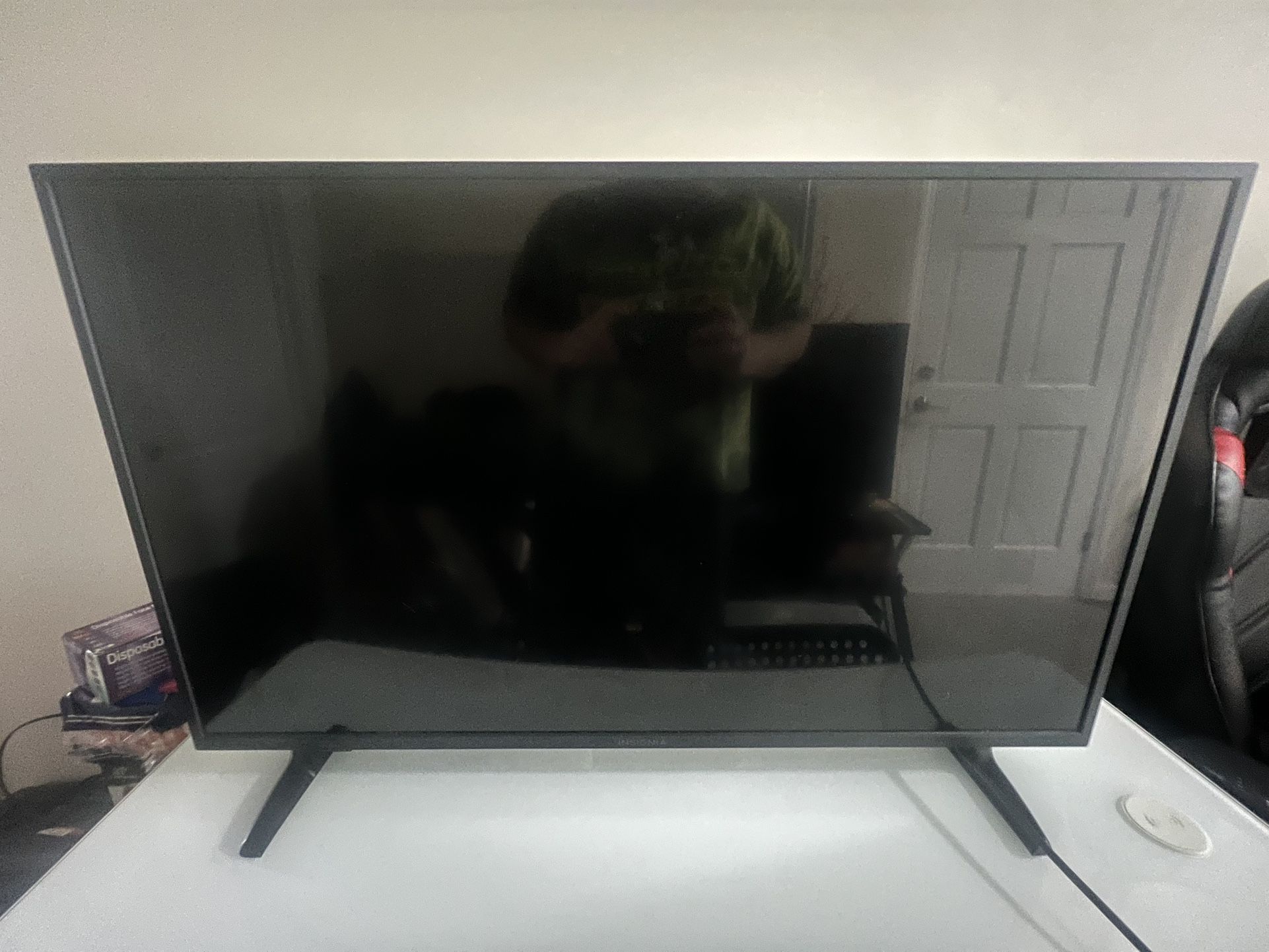 2018 Insignia LCD 4K Fire Tv (43 In)