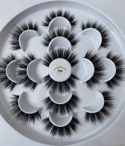 7 pairs Dramatic Mink Eyelases!