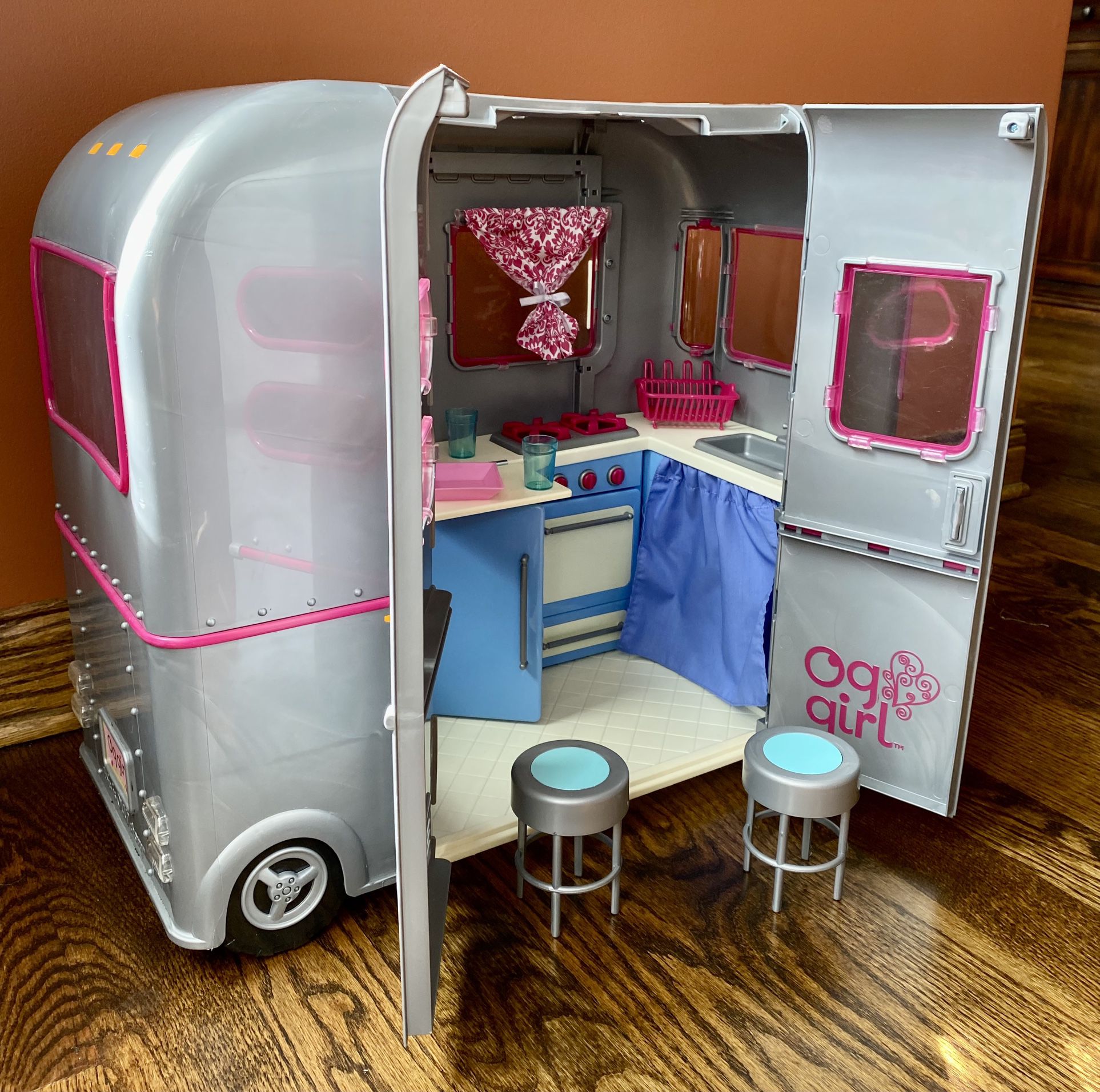 Our Generation Rv / Camper - for 18” Dolls - 