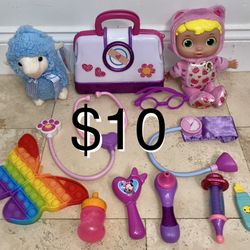 $10 Doc McStuffins Baby Doll & Bag with play pretend doctor toy set