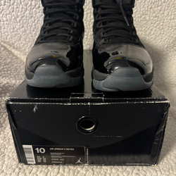 Jordan 11 cap and Gown size 10