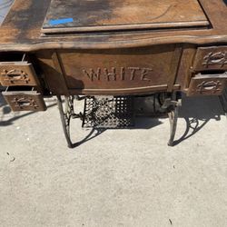 White Sewing Machine 