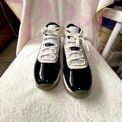Jordan 11s Men’s Size 8 