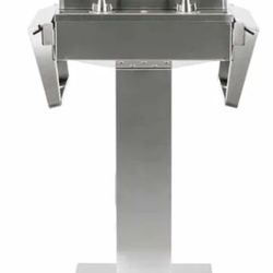 Coyote Grill Pedestal Stand