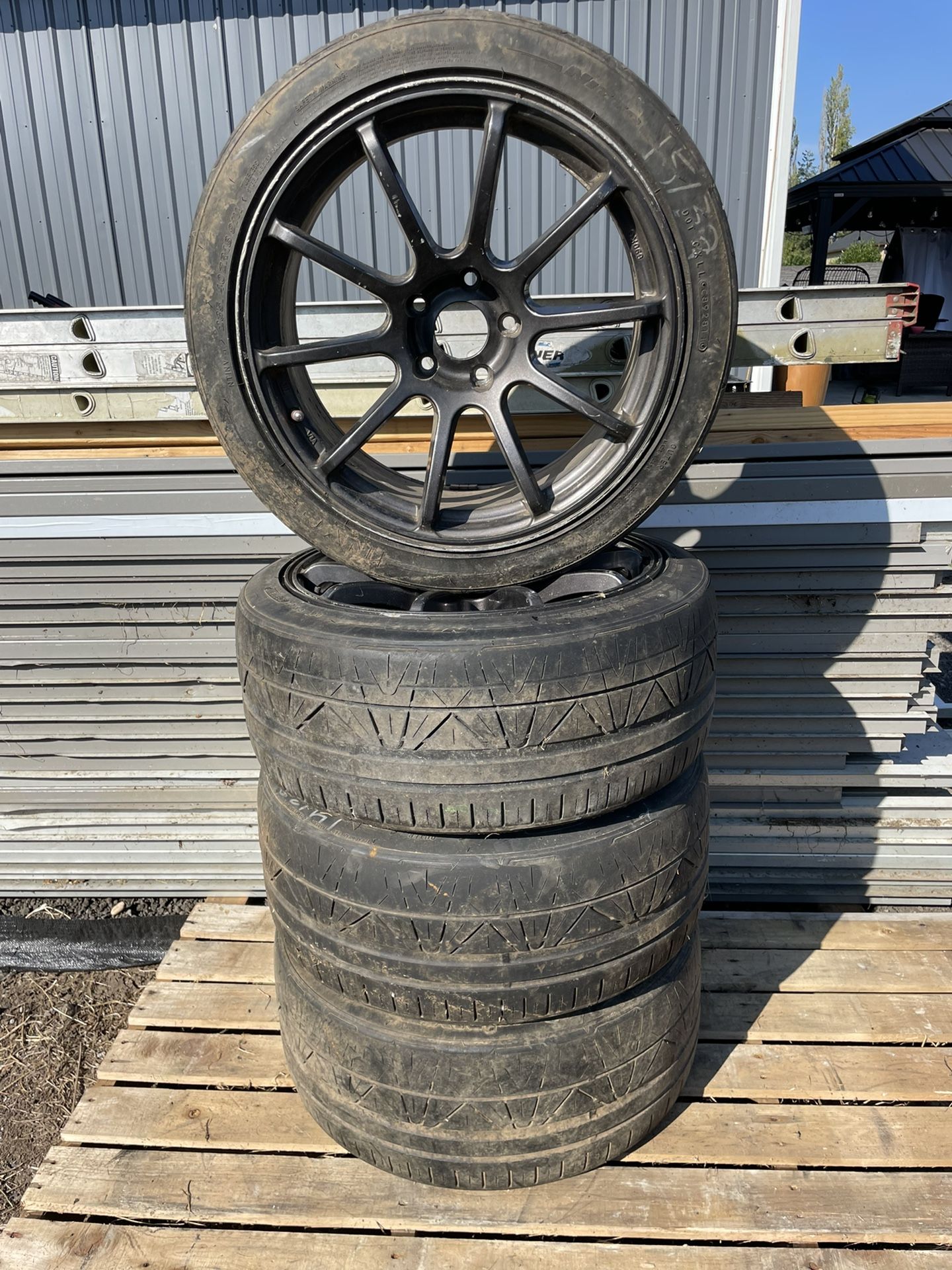 18x18.5 Rota G-force Wheels 5x114.3