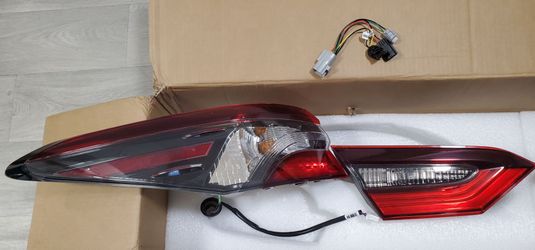 Toyota Camry All 4 OEM Taillights "LIKE NEW"