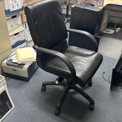 Black Office Chair!