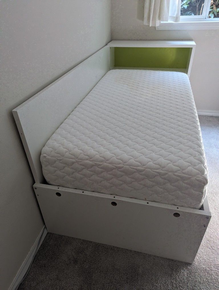 Twin Trundle Bed With Mattresses 