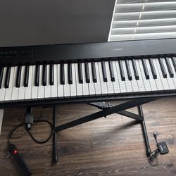Yamaha NP-32  76 Key Digital Piano w/ Stand