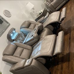 Gray Leather Power Reclining Sofa, Loveseat,Recliner Set 🌟No Needed Credit Check ⚡ $39 Down Payment with Financing
0901