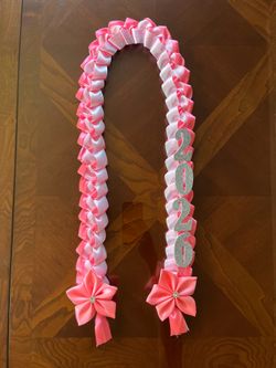 Graduation leis