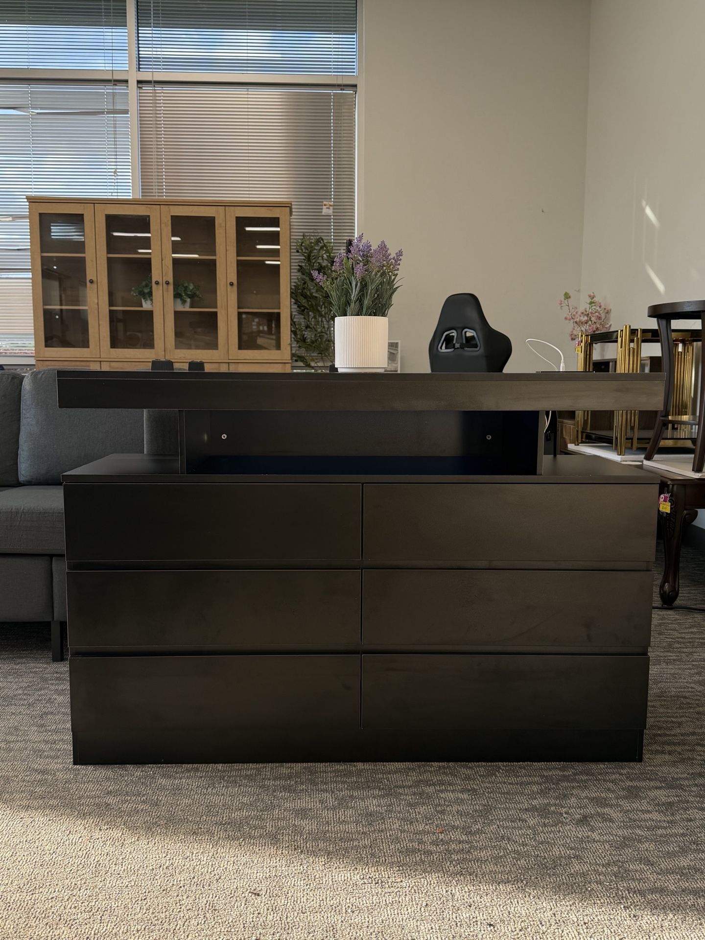 Fully AssembledBlack Dresser for Bedroom with Charging Station and LED Lights, 6 Drawer Dresser Fully AssembledBlack Dresser for Bedroom with Charging Station and LED Lights, 6 Drawer Dresser