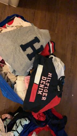 Women’s Clothing Size Small And Jeans Size 0 80 Pieces $$100