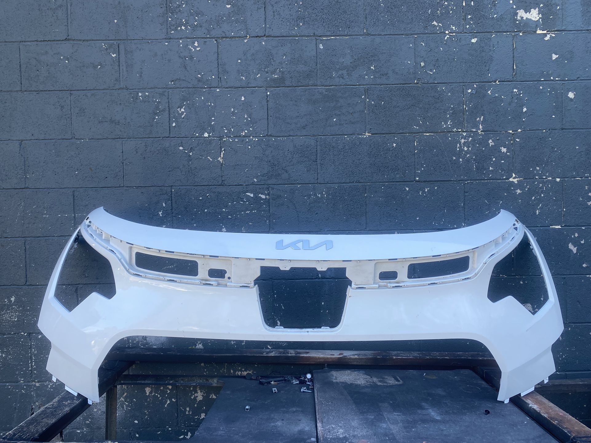 2023-2026 kia niro front bumper