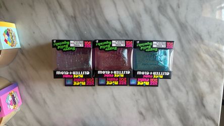 Needoh nice cube glitter and glow