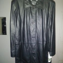LADIES FINE LEATHER JACKET