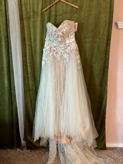 Never Worn- Strapless Lace Tulle Wedding Gown with Train