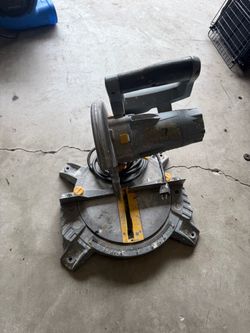 Corded Miter Saw with Rotating Base