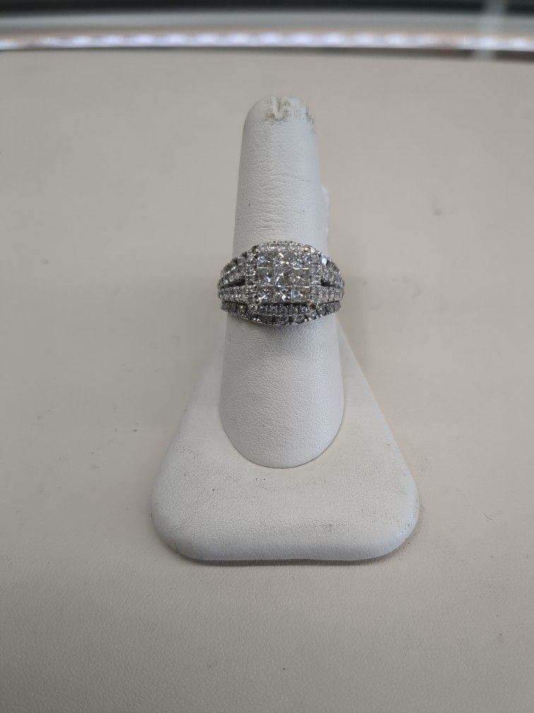 14k White Gold Diamond Ring 7.4 Grams Size 9 Layaway Available 10% Down If You Are Interested Please Ask For Maribel Thank You 