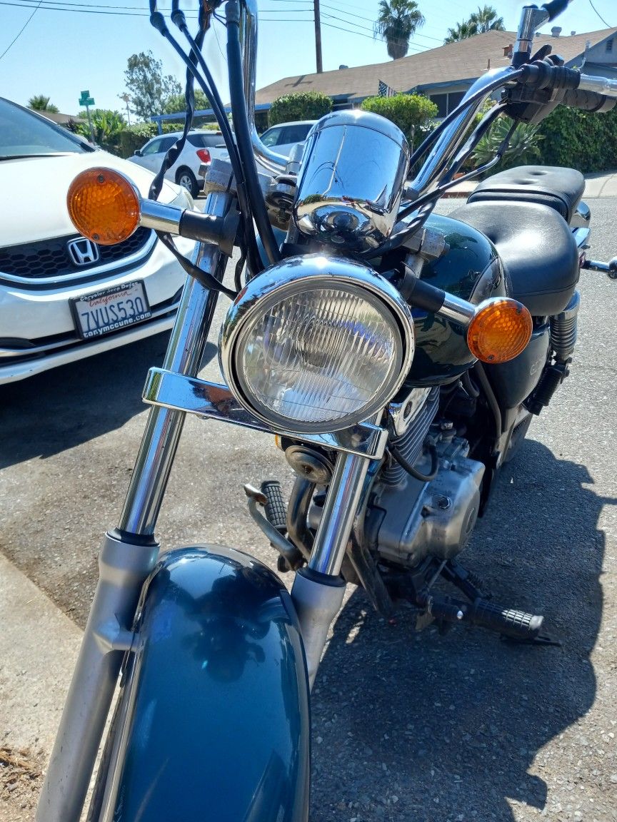 Suzuki 2001