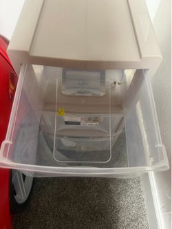 Med plastic drawer