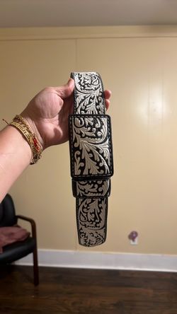 Talla 40 dos pulgadas de ancho
