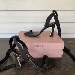 Deltan Makenna Ankle Wrap Dress Sandals size 8.5m