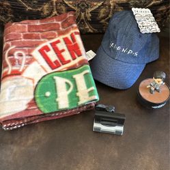 Friends Tv Show Novelty Set  